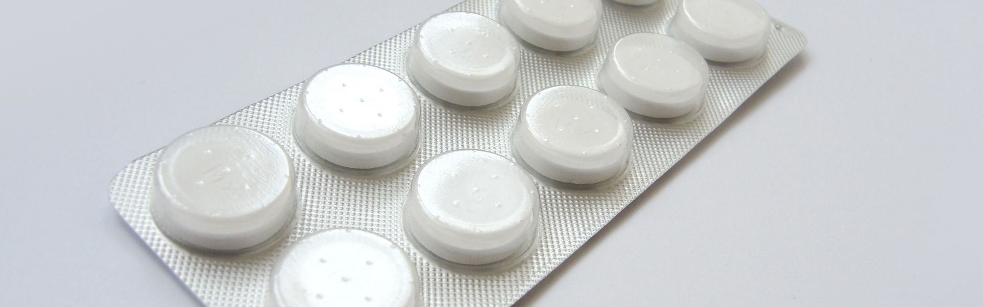 Pillenstrip Pillenstrip bij het versje 'Rug' van Paul Schrijft - foto Kazejin