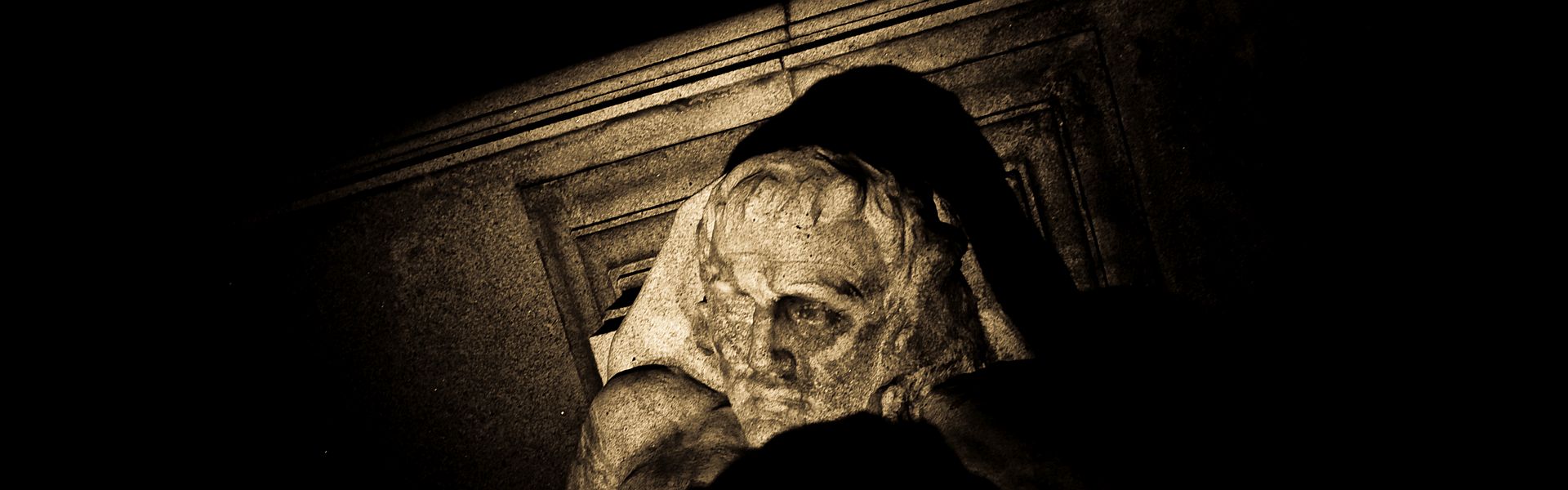 Engel bij het versje ‘Spijt’ van Paul Schrijft Engel bij het versje 'Spijt' van Paul de Vries Schrijft, door nimishgogri op flickr 3748745630_b07d64bedf_o